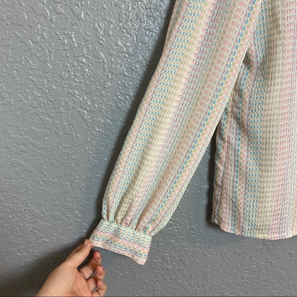 VINTAGE NICOLA PASTEL HIGH NECK TOP {10} - Picture 2 of 8